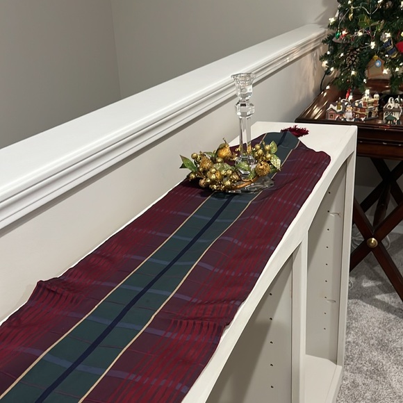 2-Sided Holiday/Anytime 72” Table Runner in Royal Colors or Solid w/End Tassels. - Picture 4 of 8